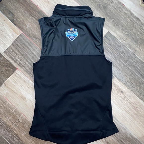Collectible Olympics hooded Nike vest size Small - Picture 3 of 3